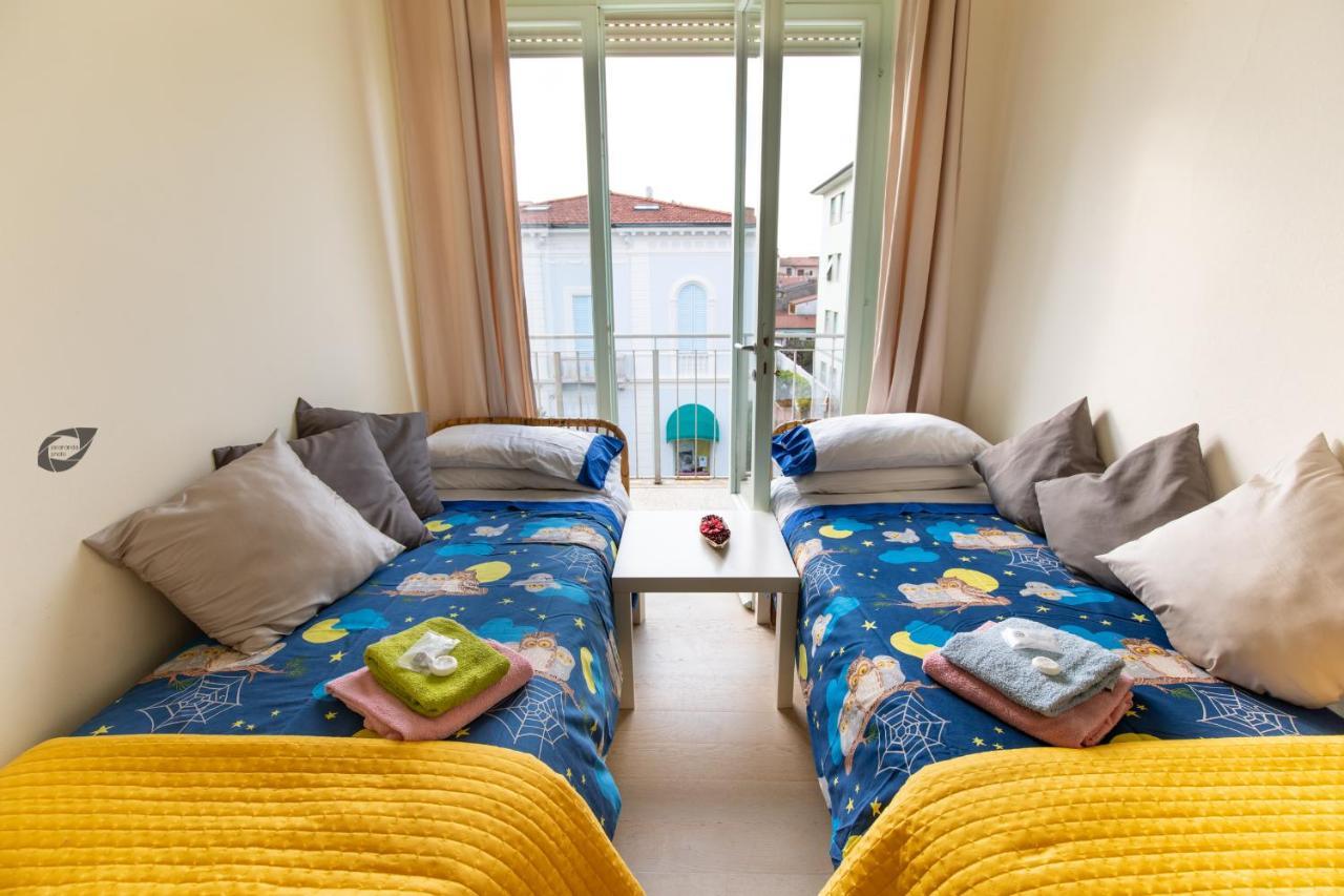 Apartament Foscolo Viareggio Zewnętrze zdjęcie